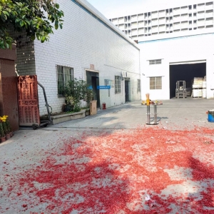 请输入相册名称